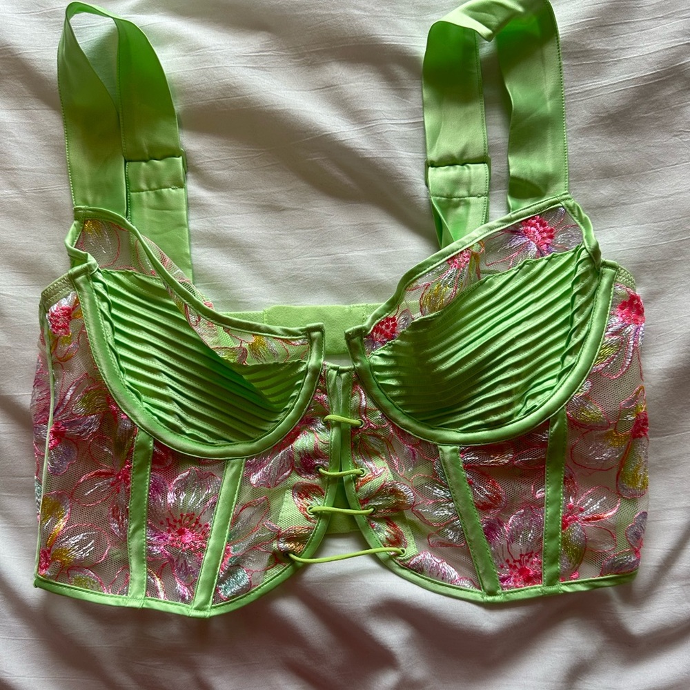 Victoria Secrets Viral 
Electric Fields Embroidery Bustier